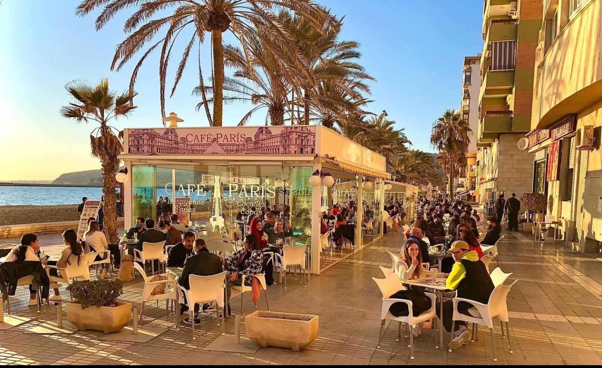 Apartamento Primera Linea De Playa En Almería Eksteriør billede